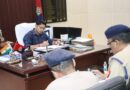 गोंडा पुलिस की समीक्षा बैठक में एसपी सख्त, लंबित विवेचनाओं से लेकर CY-VAZRA अभियान और ऑपरेशन दहन की प्रगति पर दिए अहम निर्देश