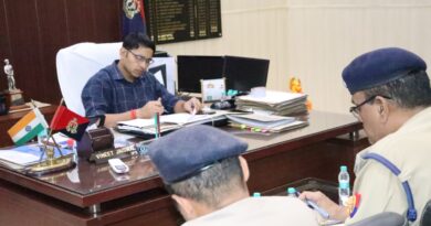 गोंडा पुलिस की समीक्षा बैठक में एसपी सख्त, लंबित विवेचनाओं से लेकर CY-VAZRA अभियान और ऑपरेशन दहन की प्रगति पर दिए अहम निर्देश