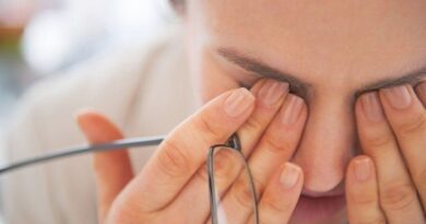 Health Tips: बारिश में आंखों को न करें नजरअंदाज, संक्रमण से बचने के लिए अपनाएं ये आसान उपाय, रहेगा पूरा बचाव