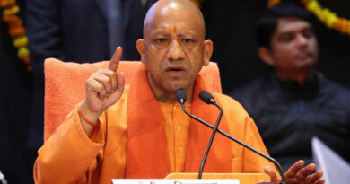 संत रविदास नगर नाम बहाल होने पर सियासत तेज, डॉ. लालजी प्रसाद निर्मल ने अखिलेश यादव पर साधा निशाना