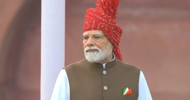 80वें स्वतंत्रता दिवस पर लाल बंधेज पगड़ी में नजर आए PM मोदी, लाल किले से दिया खास संदेश