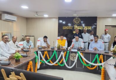 मा0 पशुधन एवं दुग्ध विकास मंत्री ने पशुपालन विभाग की करी समीक्षा
