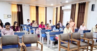 रुहेलखण्ड विश्वविद्यालय के शिक्षा विभाग में दीक्षारंभ कार्यक्रम आयोजित, बड़ी संख्या में विद्यार्थियों ने किया प्रतिभाग
