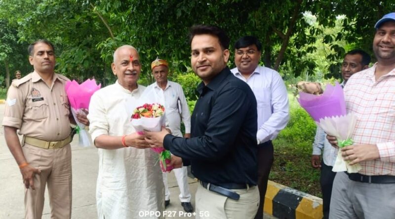 गोंडा के विकास में सहभागी बनें जन सूचना अधिकारी, पारदर्शिता के साथ समयबद्ध सूचना देने पर जोर