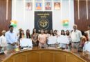 स्वतंत्रता दिवस पर मंडलायुक्त दुर्गा शक्ति नागपाल ने किया ध्वजारोहण, देश की एकता-अखंडता की रक्षा का दिलाया संकल्प