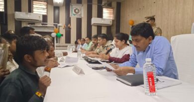 गोण्डा के सम्पूर्ण समाधान दिवस में पहुंचीं डीएम, एसपी और सीडीओ, 74 शिकायतों में 6 का मौके पर निस्तारण