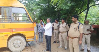 स्कूली वाहनों पर परिवहन विभाग की बड़ी कार्रवाई, 3 वाहन निरुद्ध और 12 का चालान; 29 अगस्त के बाद अनफिट वाहनों पर होगी सख्ती