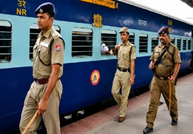 ‘कुर्सी नहीं, तो ट्रेन भी आगे नहीं जाएगी…’ गार्ड की जिद से थमे वैशाली एक्सप्रेस के पहिए, रेलवे महकमे में हड़कंप