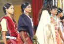 नक्सली कैंप से रैंप तक पहुंचीं पूर्व महिला नक्सली, हथियार छोड़ हैंडलूम के कपड़ों में किया कैटवॉक