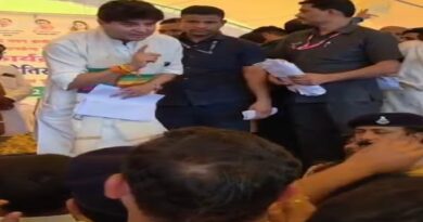 शिवपुरी के बामोर कला को मिली विकास कार्यों की सौगात, बैंक की मांग लेकर पहुंचे युवक को सिंधिया ने दी तंबाकू छोड़ने की नसीहत