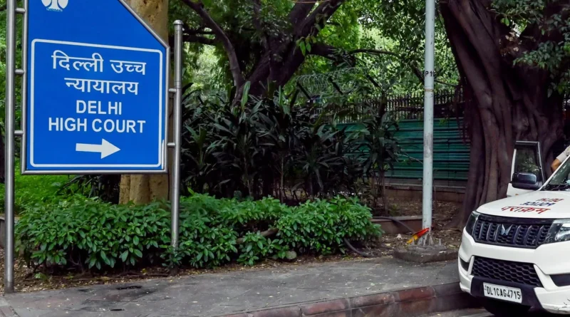 सत्य निकेतन हादसे के बाद DU में हर कॉलेज में हॉस्टल की मांग, दिल्ली HC ने तुरंत सुनवाई से किया इनकार