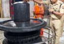 कजरी तीज को लेकर गोण्डा पुलिस अलर्ट, एसपी ने पृथ्वीनाथ और दुखहरण नाथ मंदिर का किया निरीक्षण; सुरक्षा व्यवस्था परखी