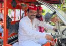 युवाओं को नौकरी नहीं, ई-रिक्शा चलाने की सलाह पर सपा का विरोध! गोण्डा में रोडवेज से अंबेडकर चौराहे तक रिक्शा चलाकर जताई नाराजगी