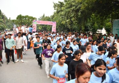बीबीएयू में ‘रेड रन उत्तर प्रदेश-2026’ का जोश, 70 जिलों के प्रतिभागियों ने लगाई दौड़; एचआईवी/एड्स जागरूकता का दिया संदेश