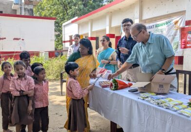 ओरांवा गांव के विकास के लिए आगे आया बीबीएयू, स्वास्थ्य शिविर से लेकर पौधरोपण तक कई पहल